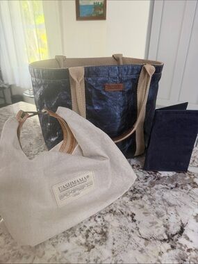 UASHMAMA Navy and Beige Paper Tote with Canvas insert and Wallet